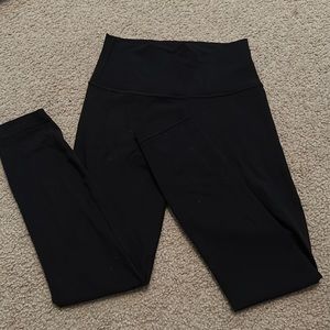 black lululemon leggings